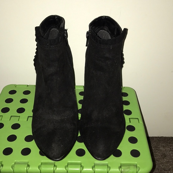 Heels - Picture 1 of 2